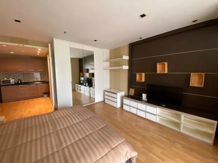 Property photos for Nantiruj Tower