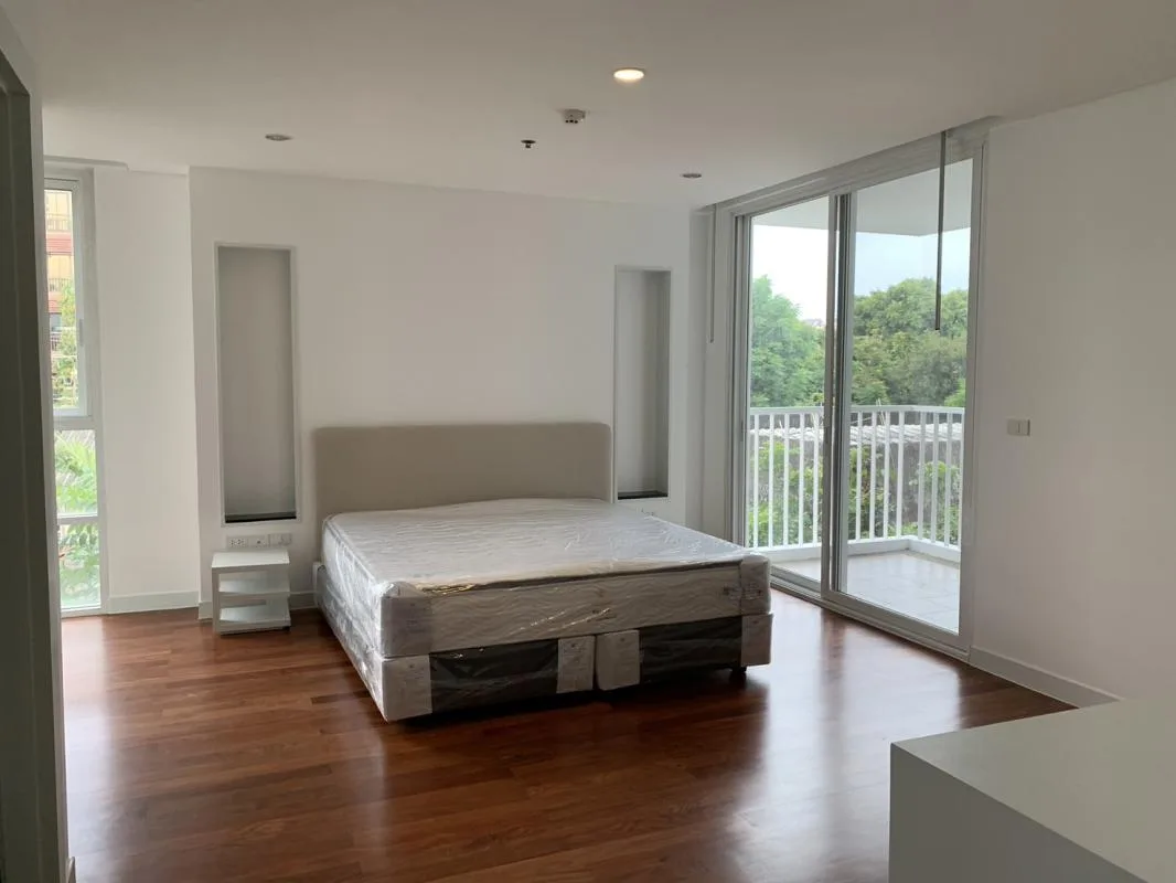 Property photos for Ekamai Gardens (shama Ekamai)