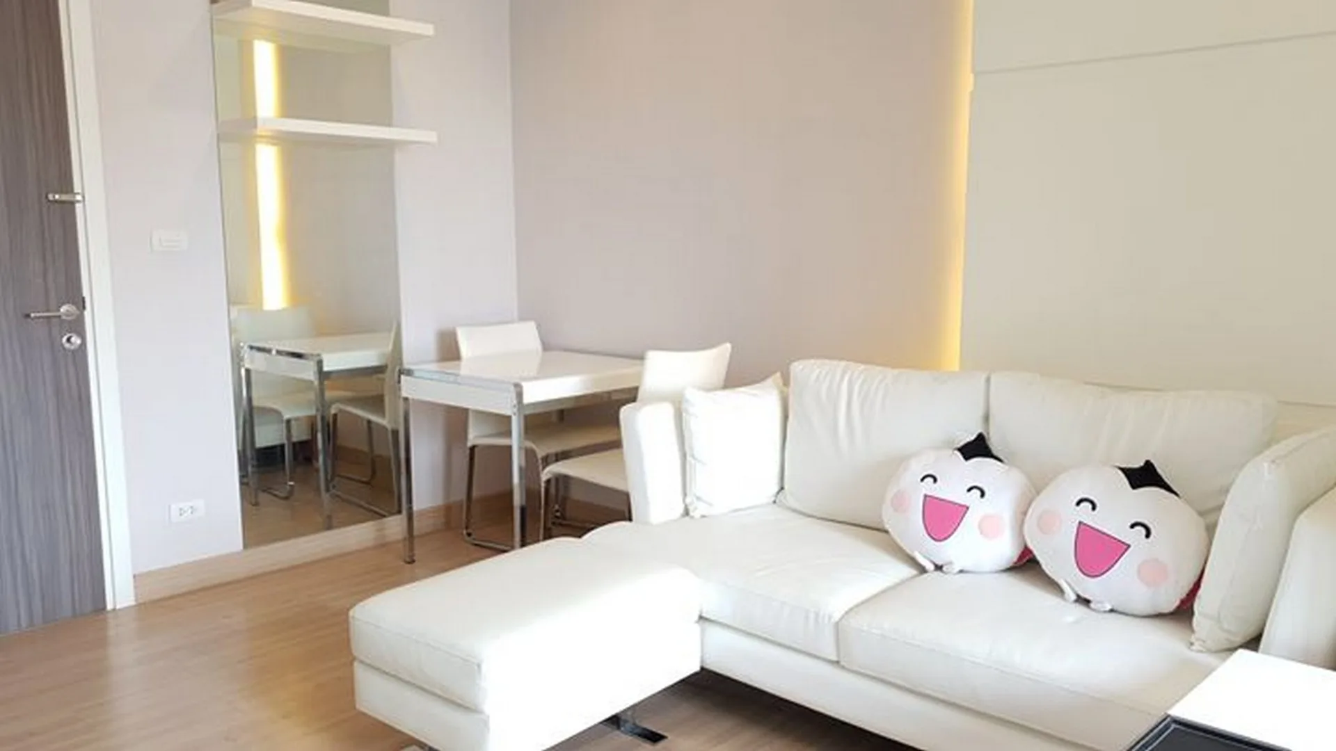 Property photos for Urbano Absolute Sathon - Taksin