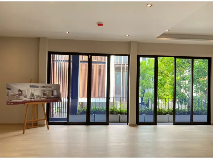 Property photos for Arna Ekamai