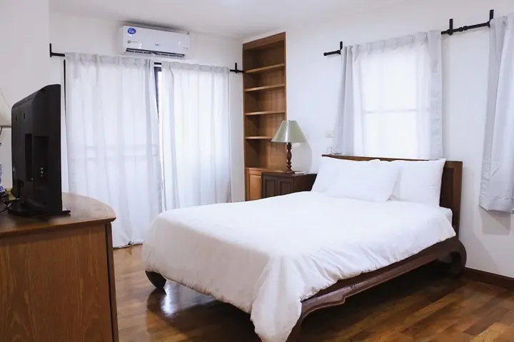 Property photos for Saladaeng Executive
