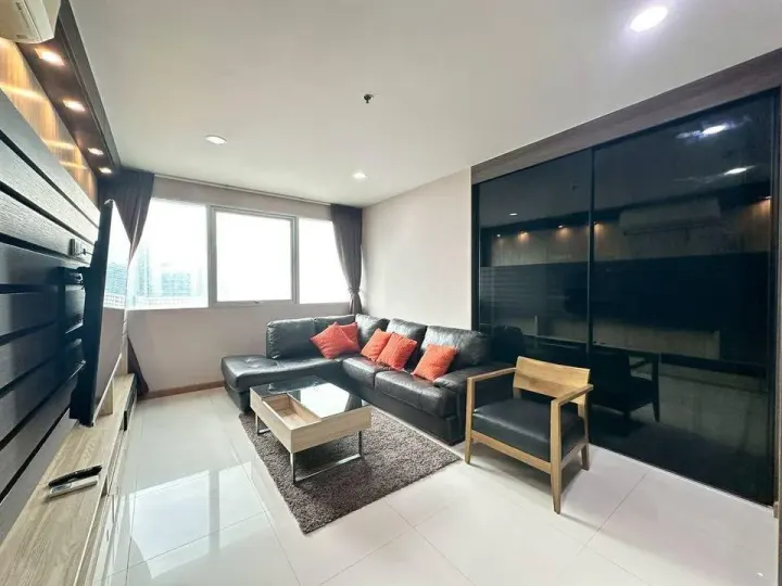 Property photos for St. Louis Grand Terrace