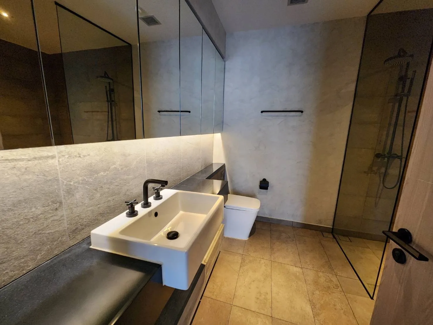 Property photos for The Lofts Asoke