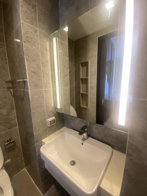 Property photos for Noble Around Ari