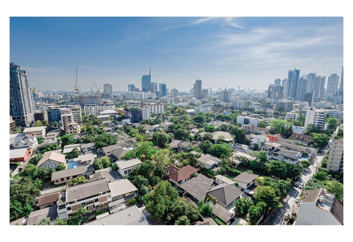 Property photos for The Crest Sukhumvit 34