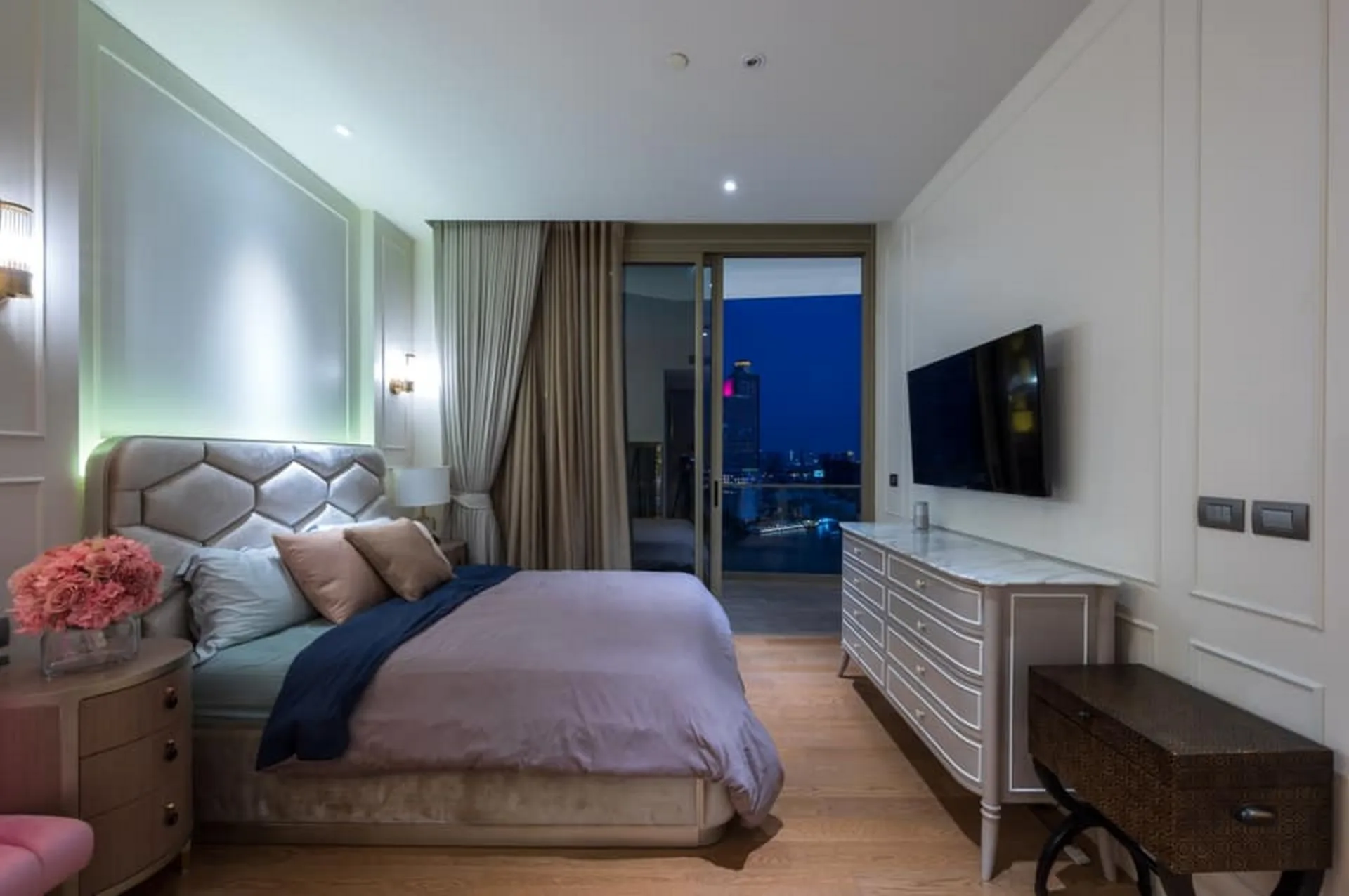 Property photos for Magnolias Waterfront Residences