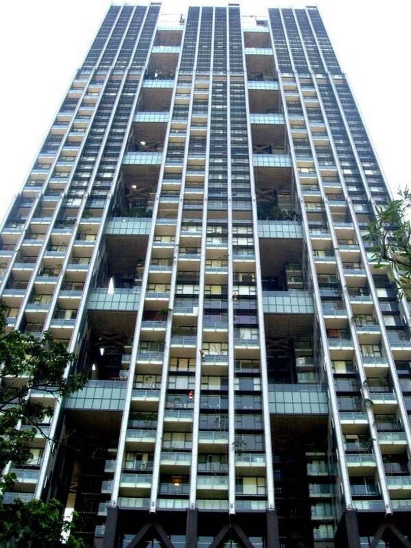 Property photos for The Met