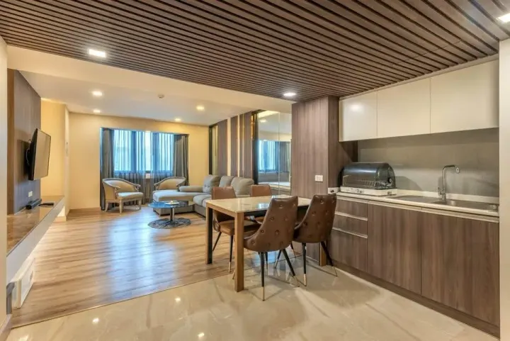 Property photos for Omni Tower Sukhumvit Nana