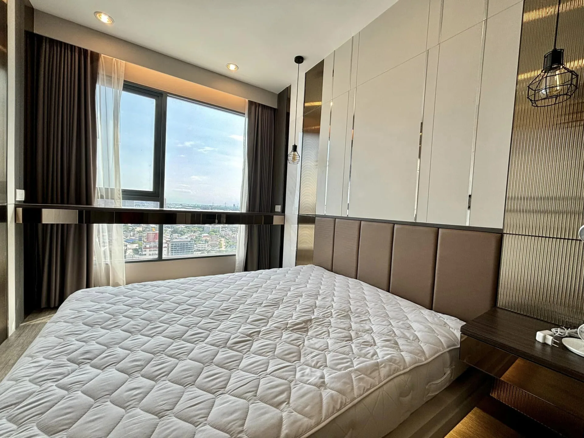 Property photos for IDEO Mobi Sukhumvit 66