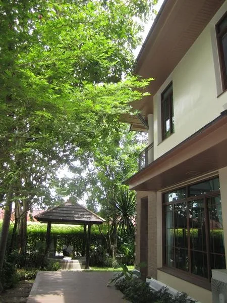 Property photos for Moobaan Narasiri Pattanakarn-srinakarindra