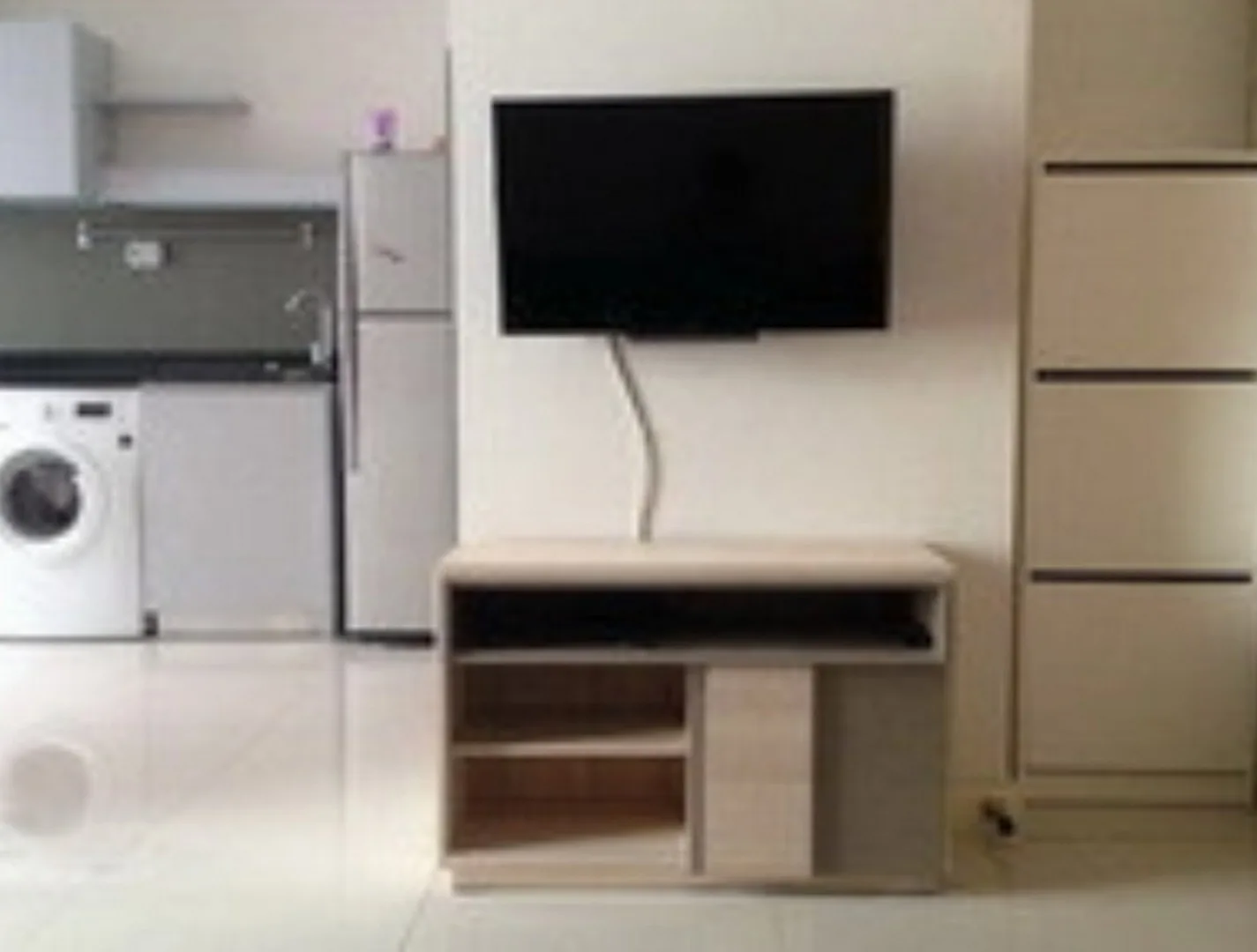 Property photos for Zenith Place Sukhumvit 42