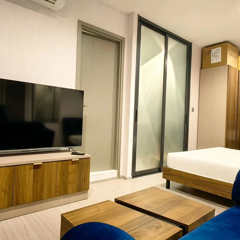 Property photos for Life Asoke Hype