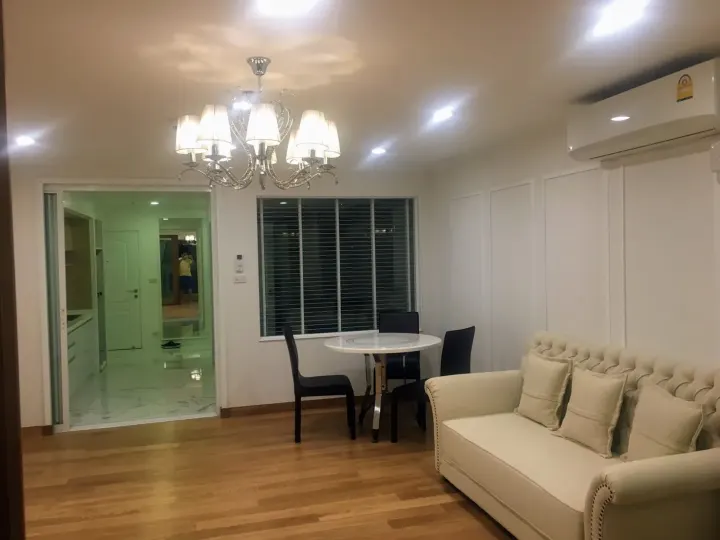 Property photos for State Tower