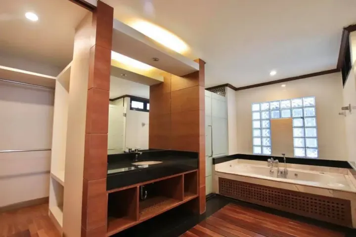 Property photos for Riverine Place