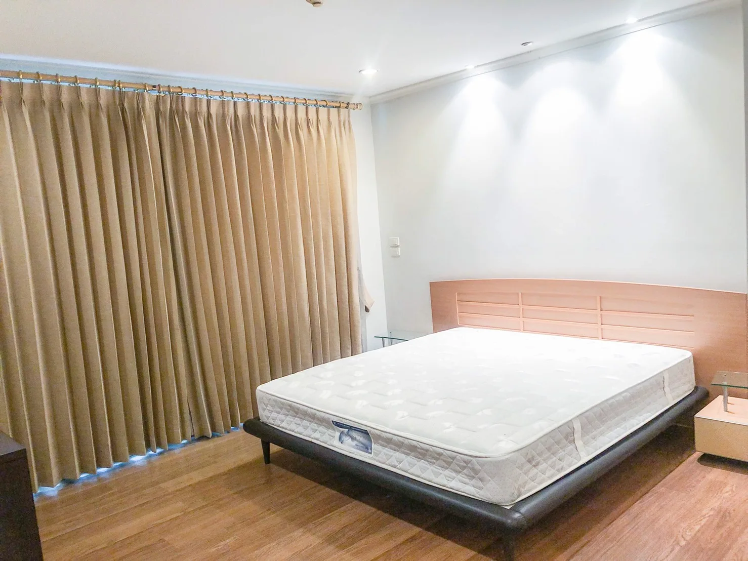 Property photos for Wattana Suite