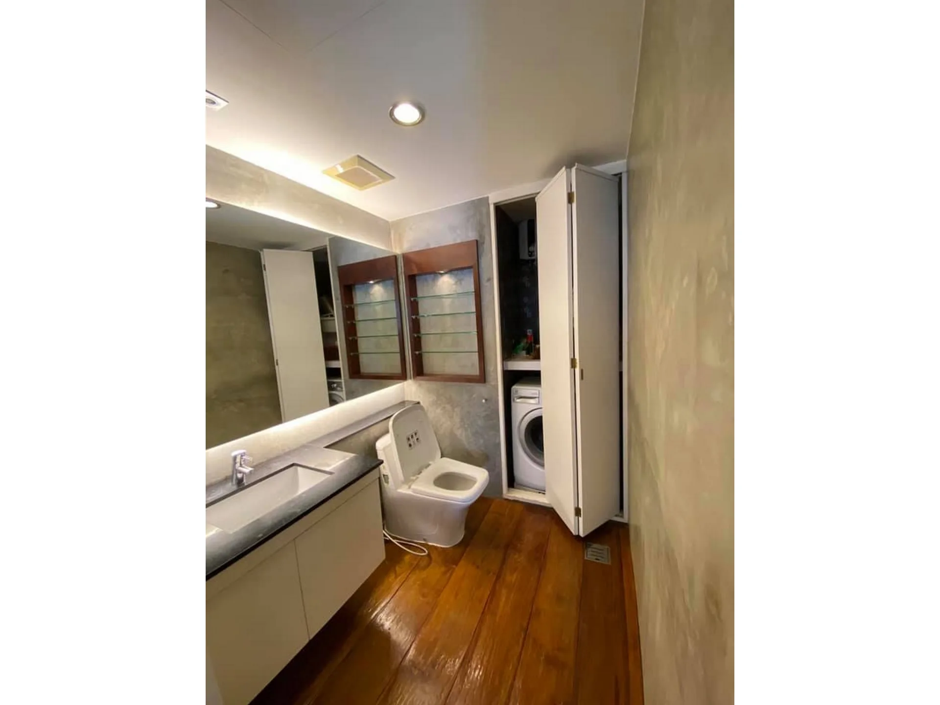 Property photos for Sathorn Gardens