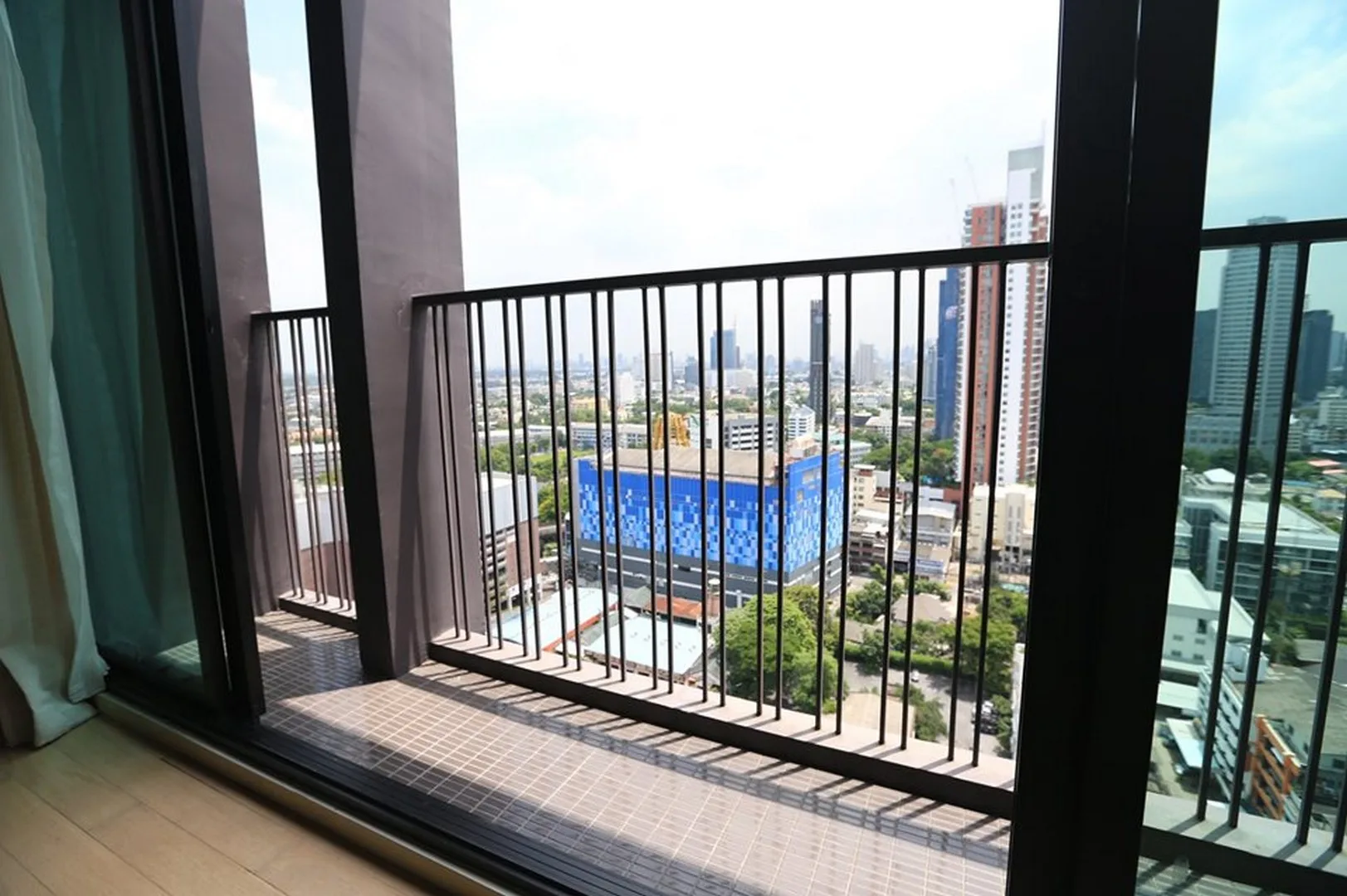 Property photos for Noble Reveal