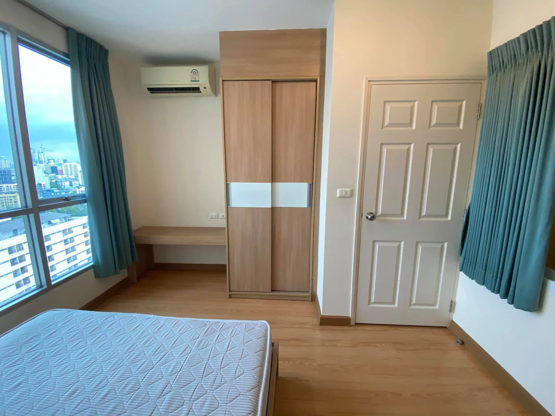 Property photos for Life Sukhumvit 65