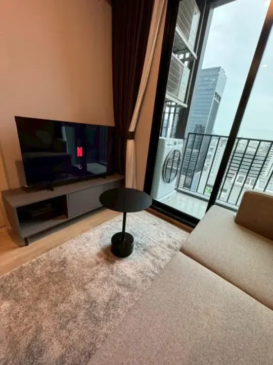 Property photos for Nue District R9