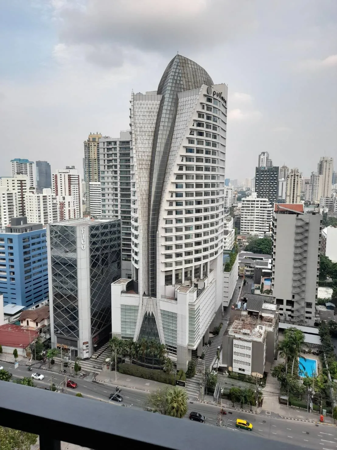 Property photos for Ashton Asoke