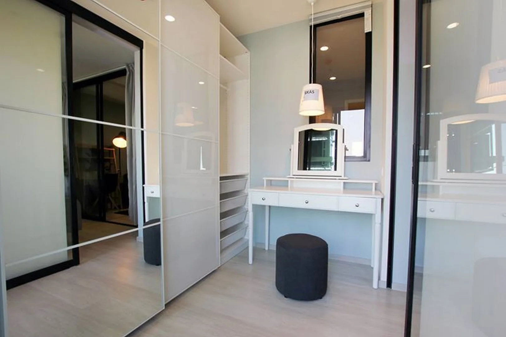 Property photos for Life Asoke