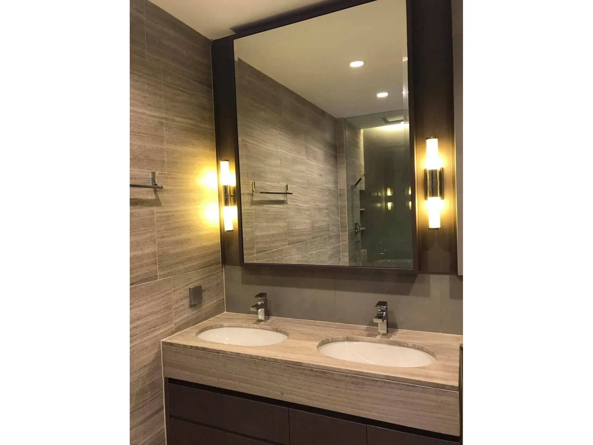 Property photos for The Diplomat Sathorn