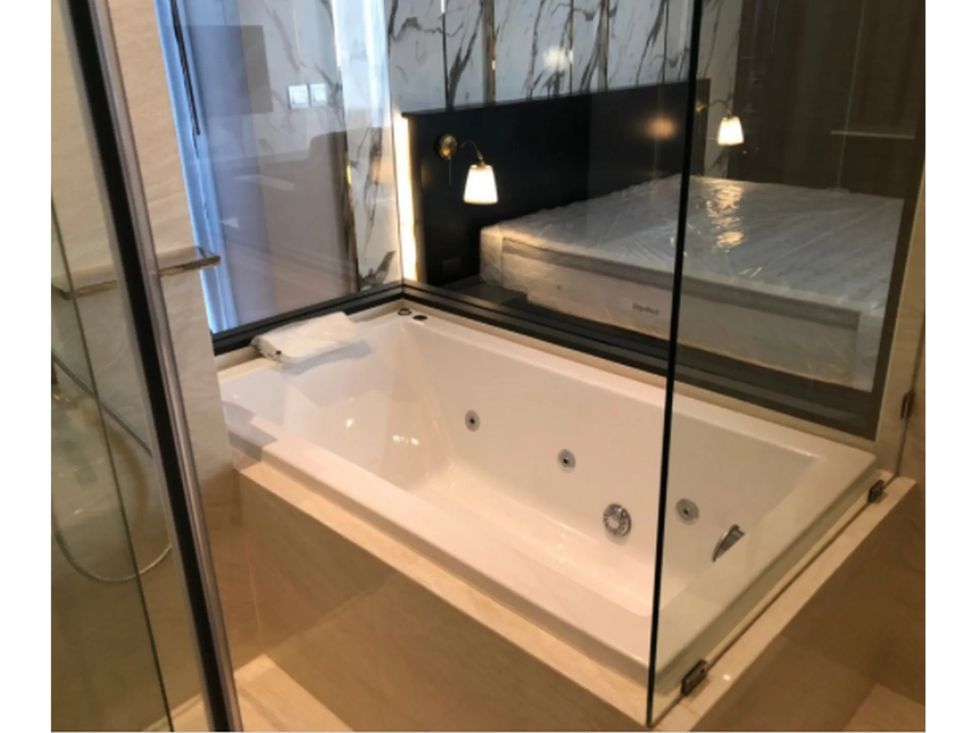 Property photos for Ashton Silom