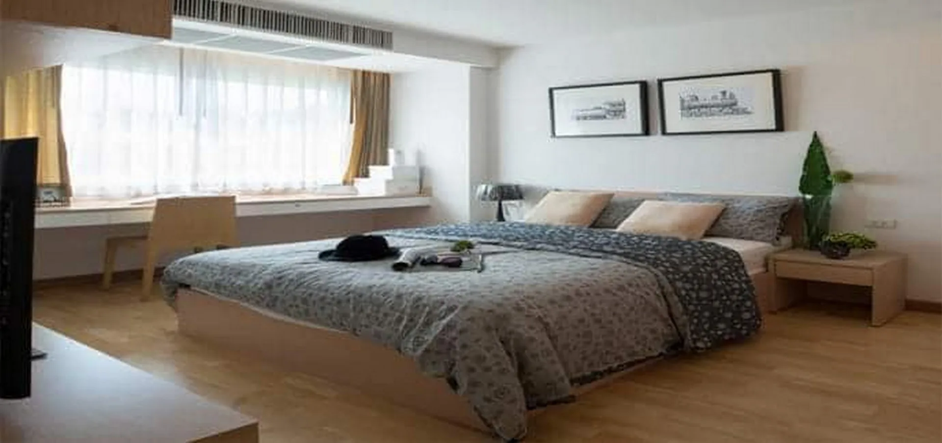 Property photos for Residence 52