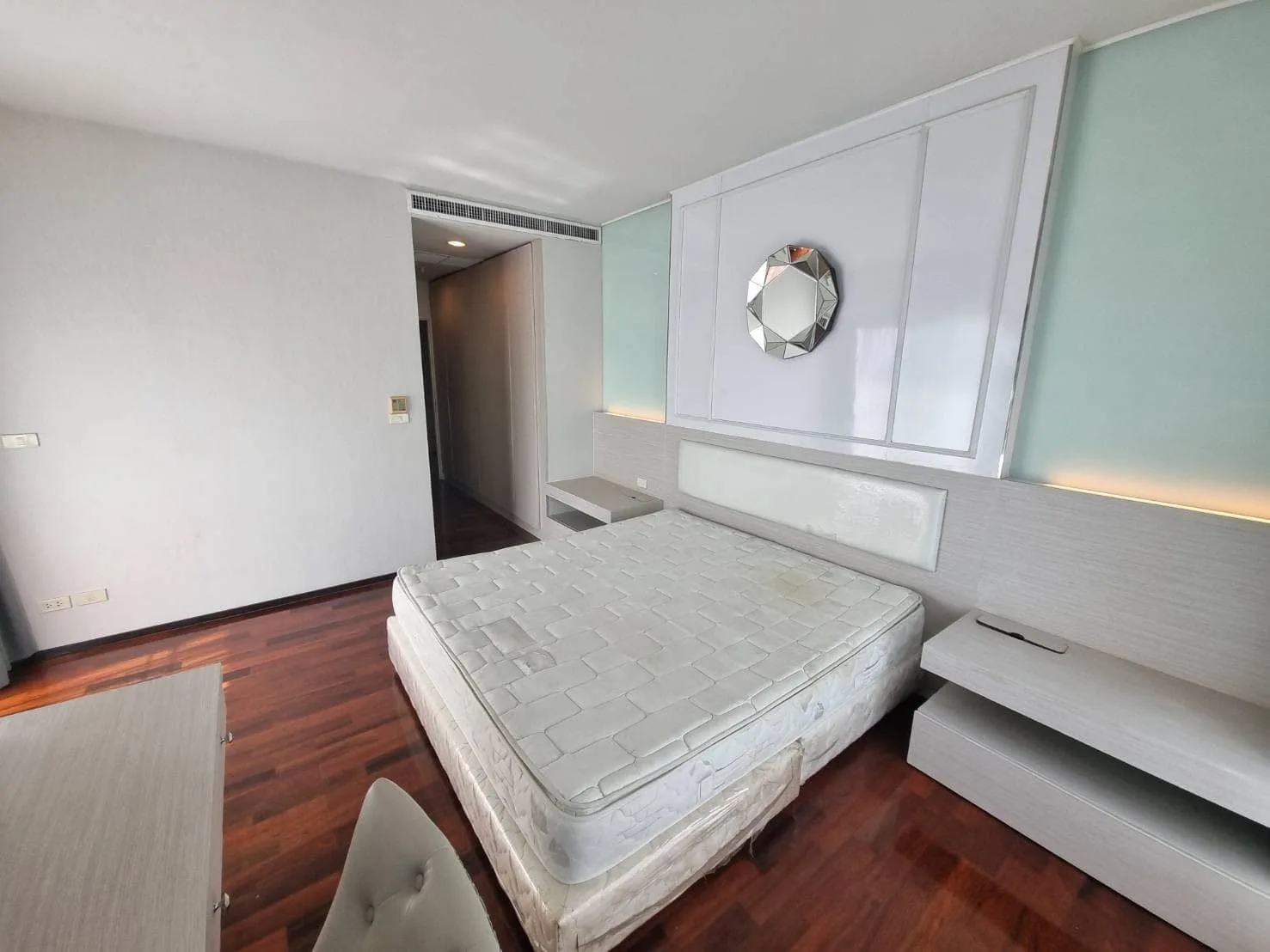 Property photos for Noble Ora
