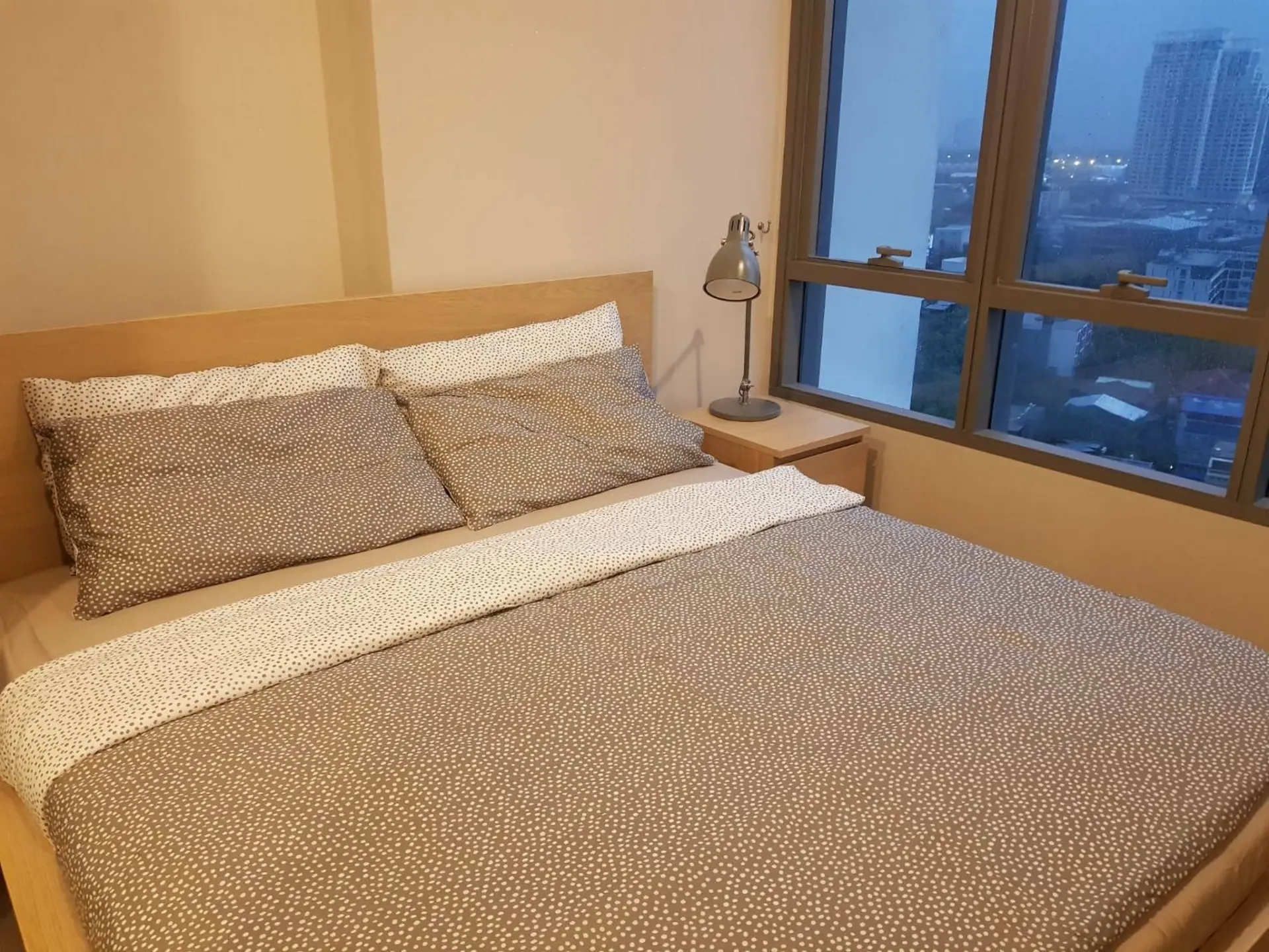 Property photos for The Room Sukhumvit 69