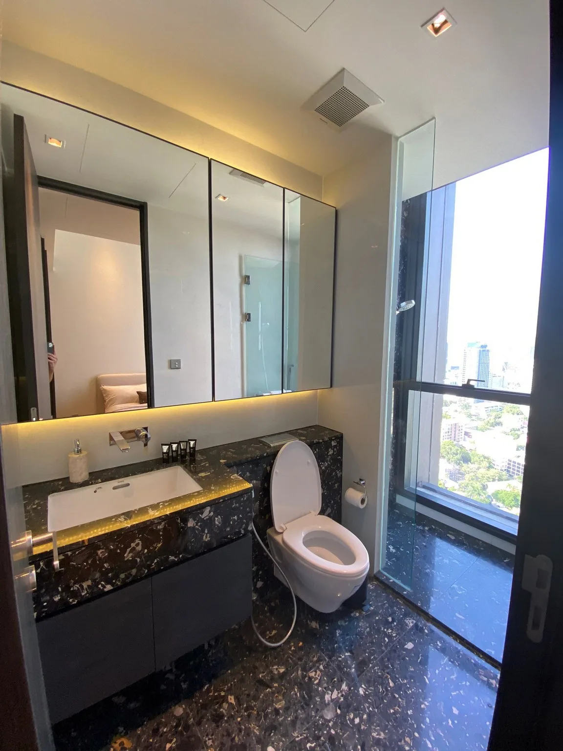 Property photos for BEATNIQ Sukhumvit 32