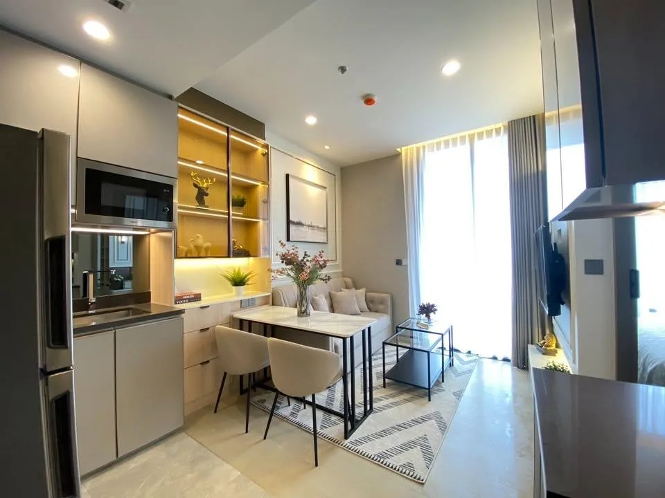Property photos for The Extro Phayathai-rangnam