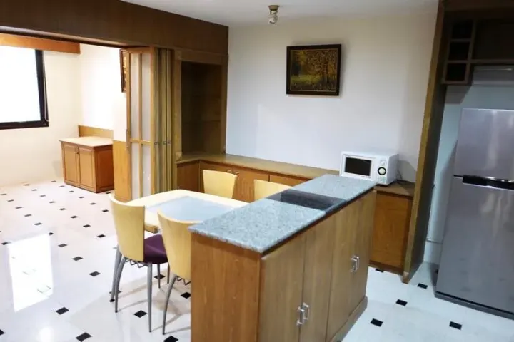 Property photos for The Royal Place 1