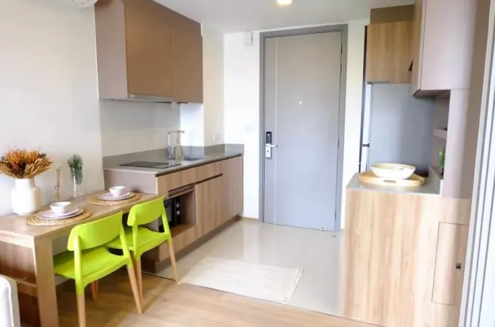 Property photos for Taka Haus Ekamai 12