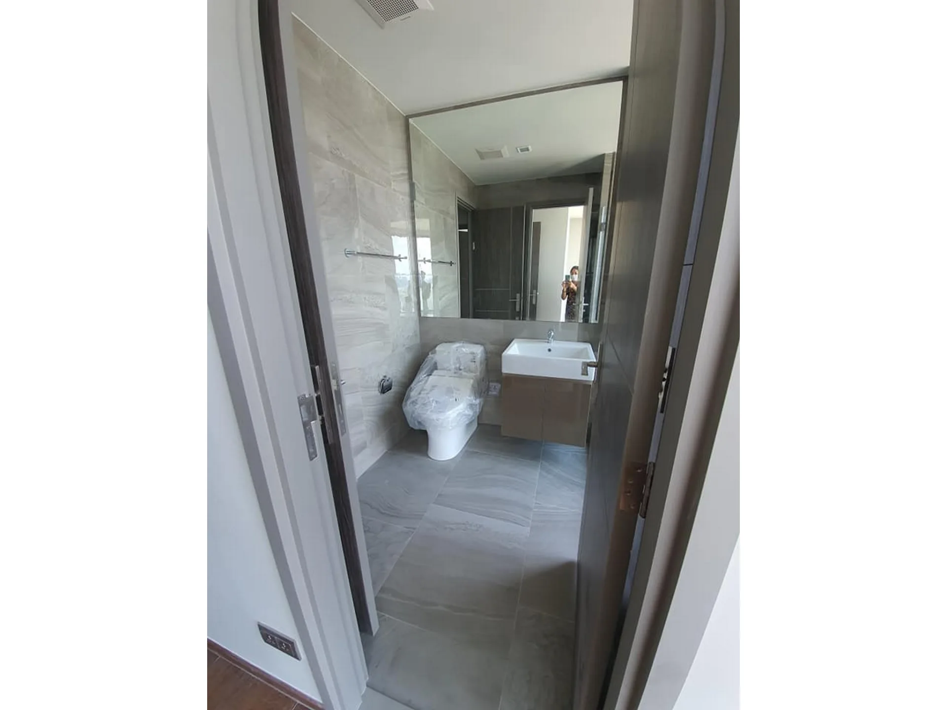 Property photos for Ideo Q Victory