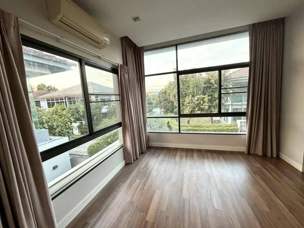 Property photos for Setthasiri Krungthep Kreetha 1