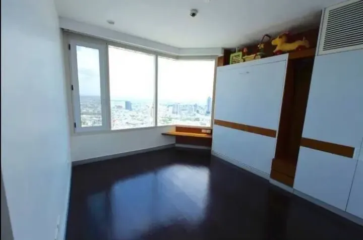 Property photos for Watermark Chaophraya