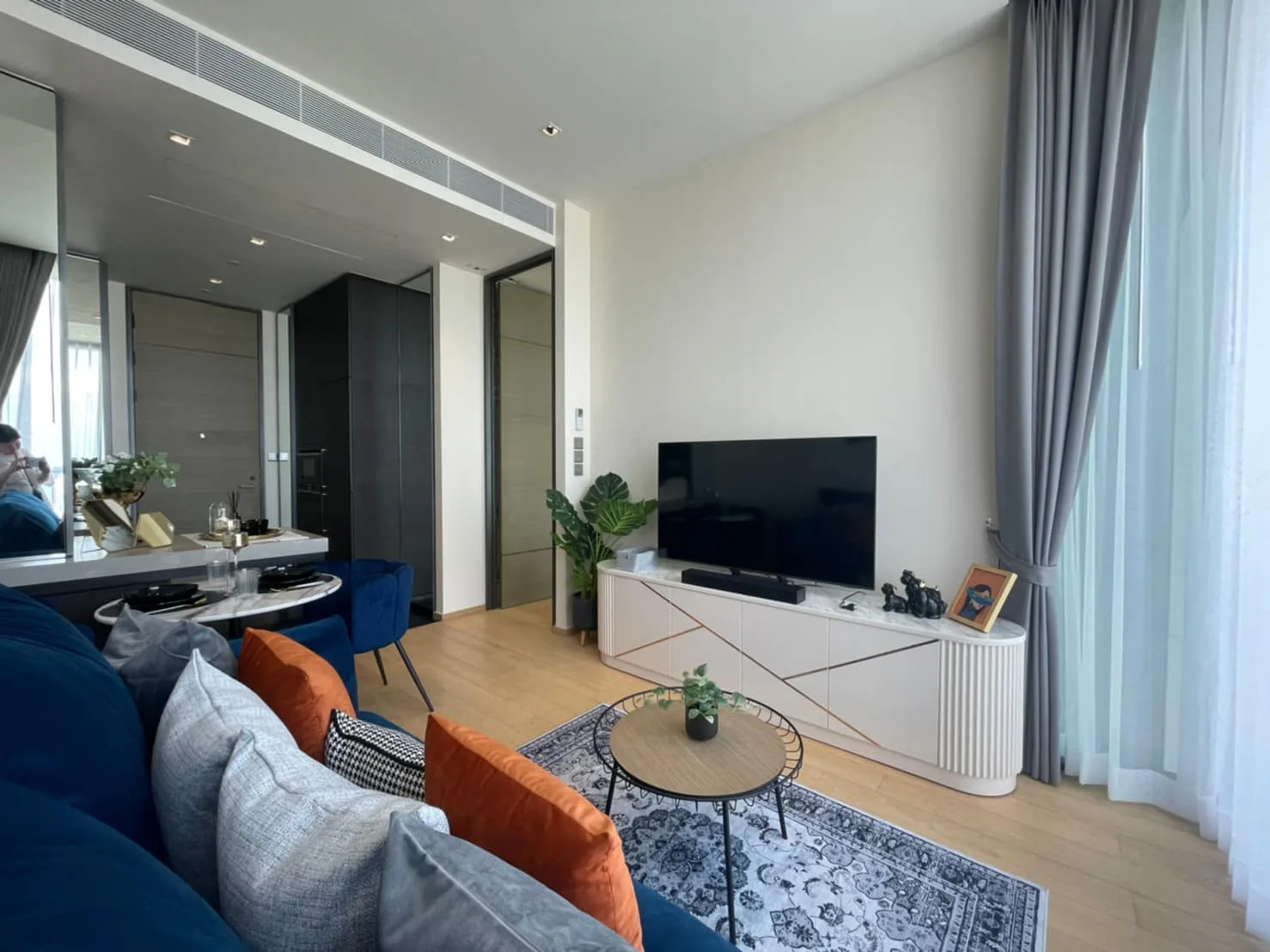 Property photos for 28 Chidlom