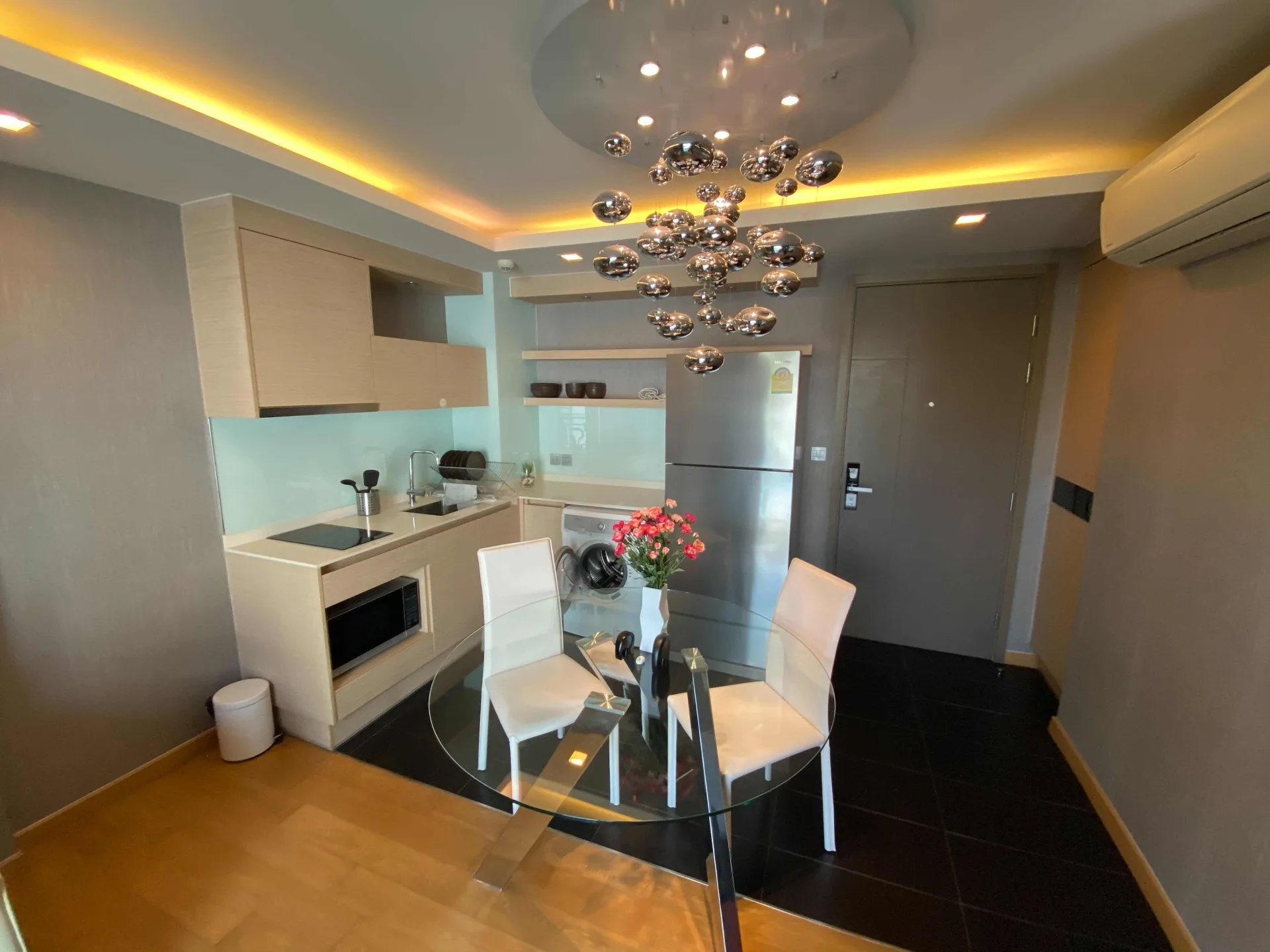 Property photos for Via Botani