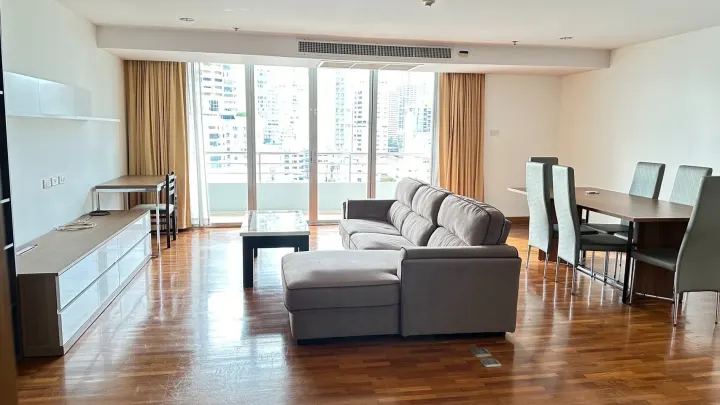 Property photos for Queen's Park View