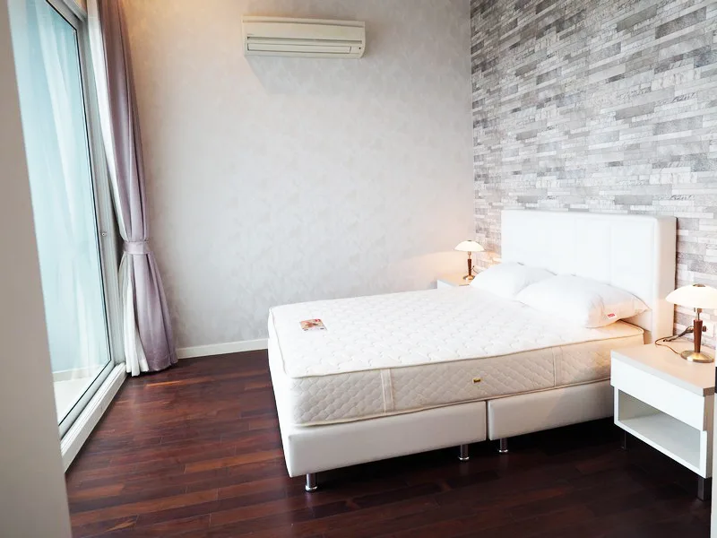 Property photos for Circle Condominium