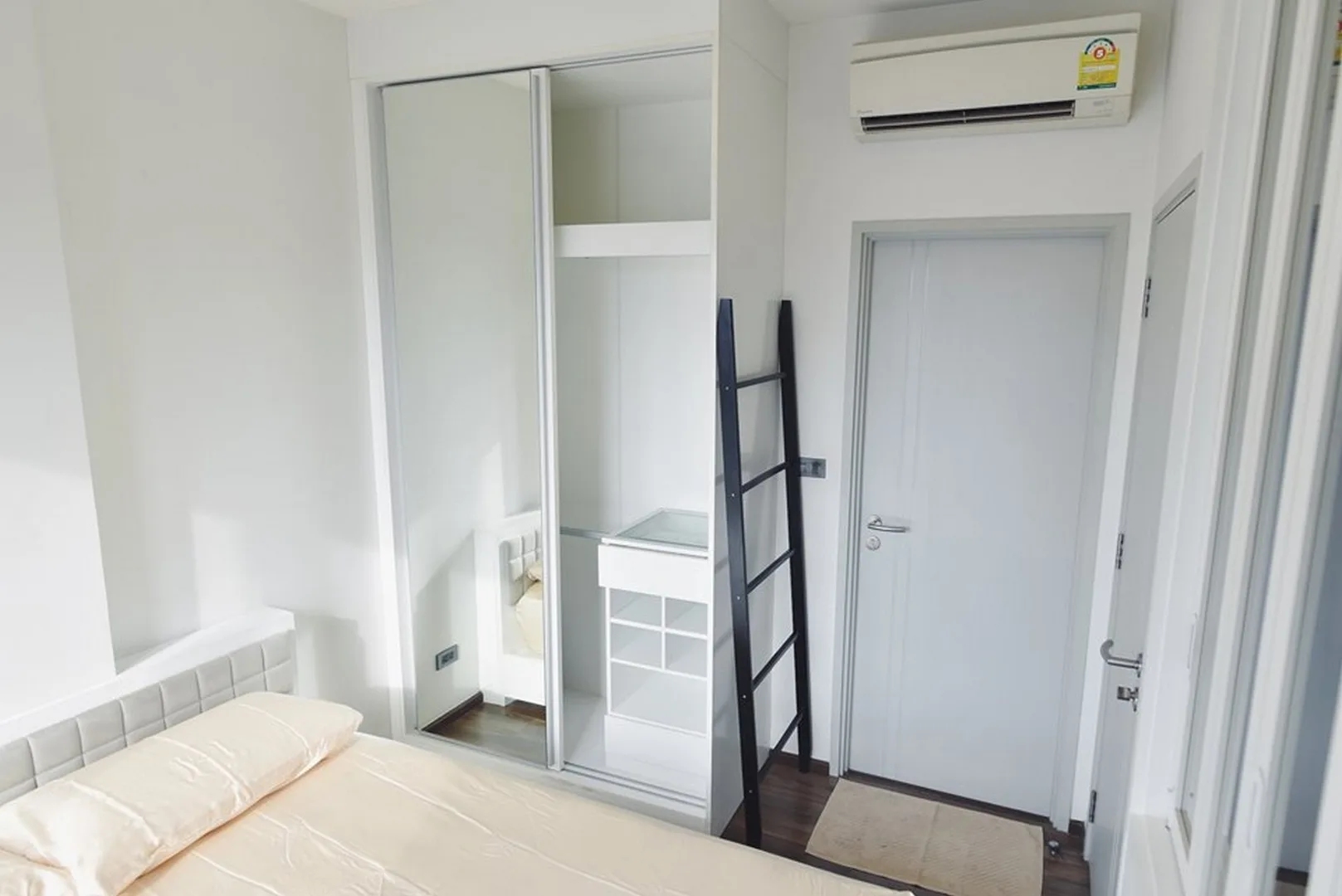 Property photos for WYNE Sukhumvit