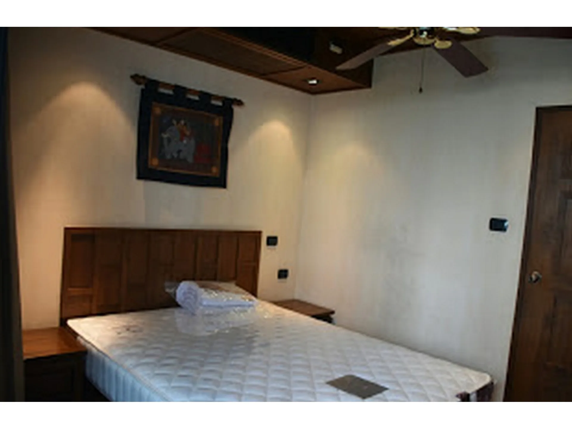 Property photos for Diamond Tower