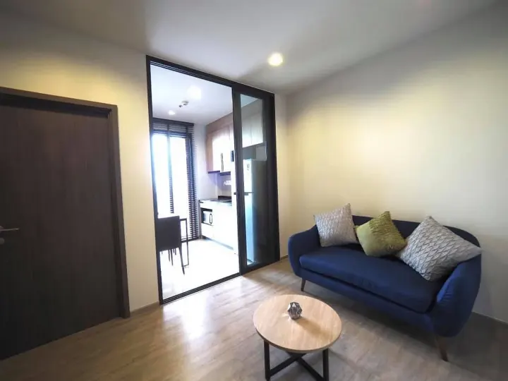 Property photos for The Line Wongsawang