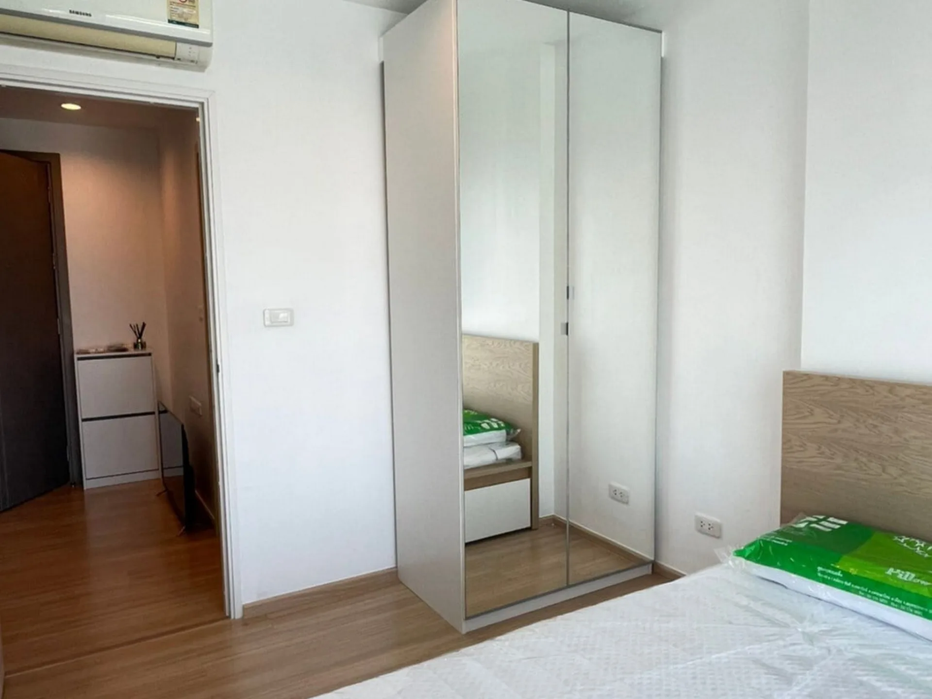 Property photos for The Base Rama 9 - Ramkhamhaeng