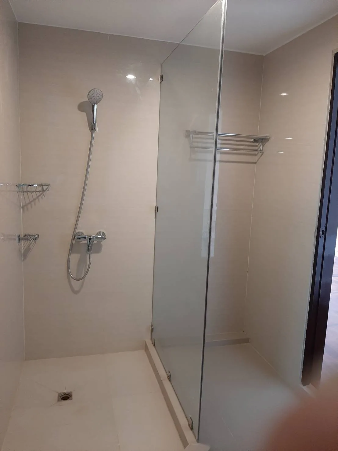 Property photos for Sriratana Mansion 1
