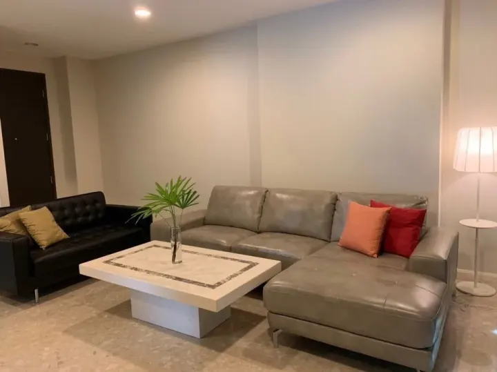 Property photos for The Crest Sukhumvit 34
