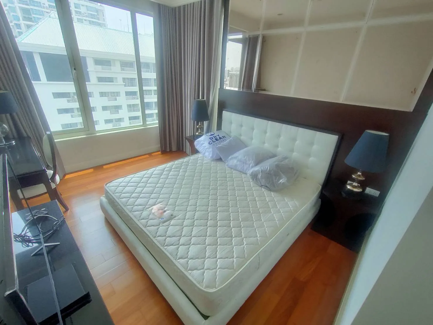 Property photos for Q Langsuan