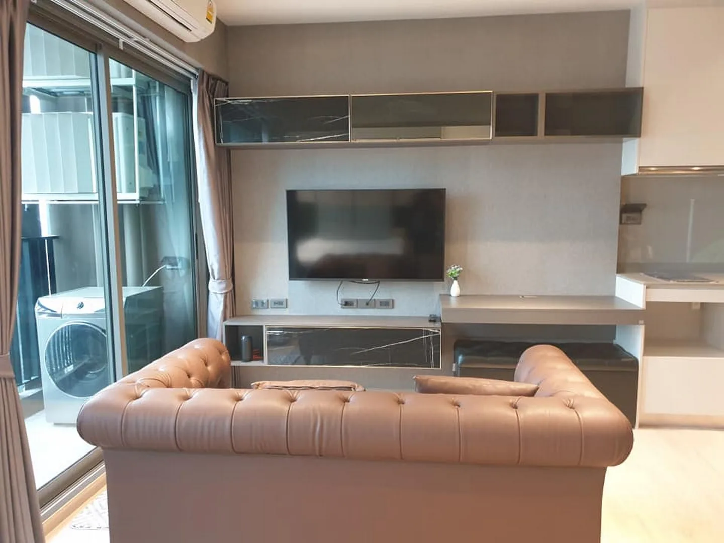 Property photos for Whizdom Station Ratchada - Thapra