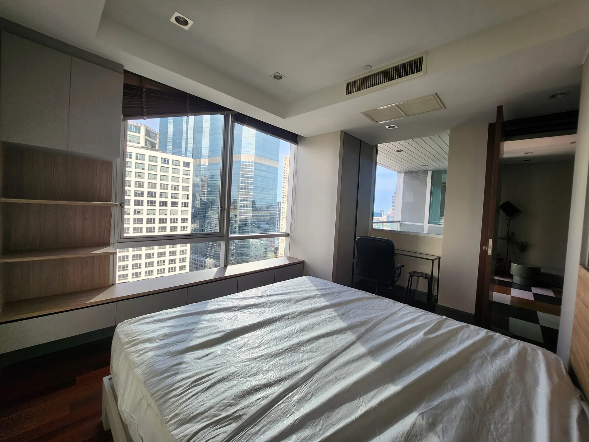 Property photos for Sky Villas Sathorn